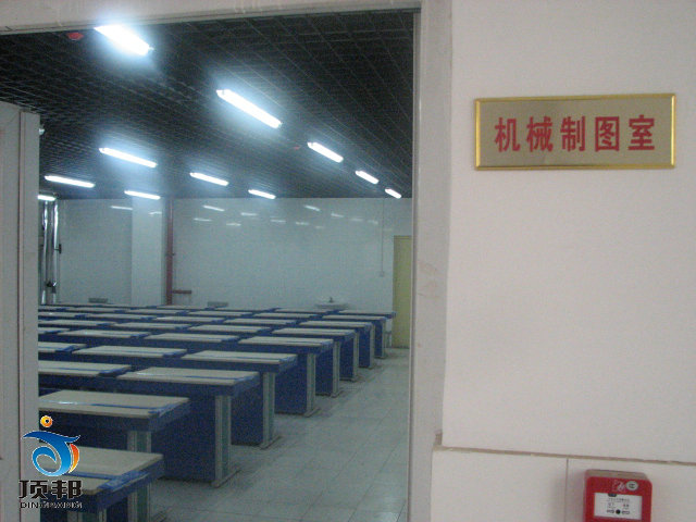 豪華型工程制圖實(shí)驗(yàn)室設(shè)備