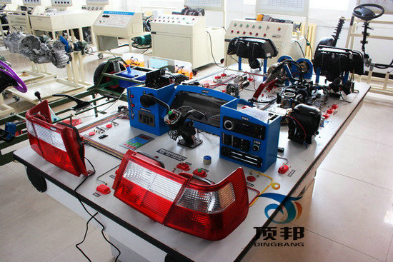 桑塔納3000全車仿真電路實(shí)驗(yàn)臺(tái)(圖3) 桑塔納3000全車仿真電路實(shí)驗(yàn)臺(tái)