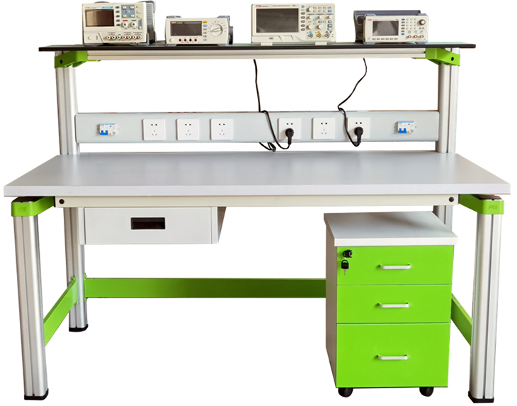 電工電子技術(shù)實(shí)訓(xùn)裝置,電工電子技術(shù)實(shí)訓(xùn)室(圖1)