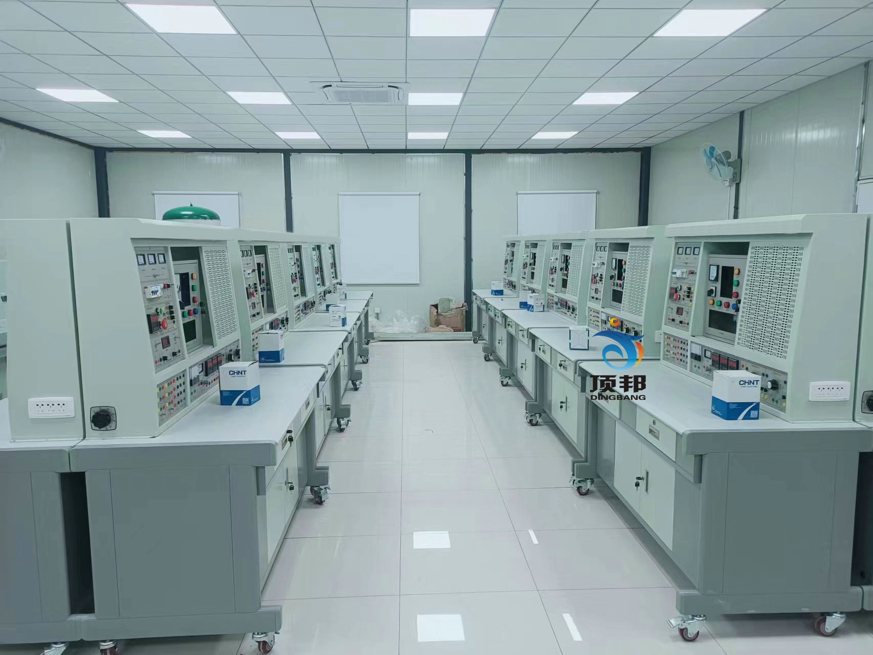 船舶電工工藝和電氣測試技能實訓(xùn)裝置