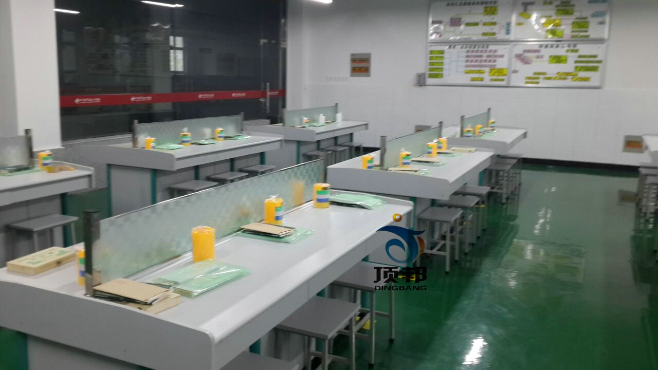 財會實訓室(會計實驗室)需要哪些設備和物品配備